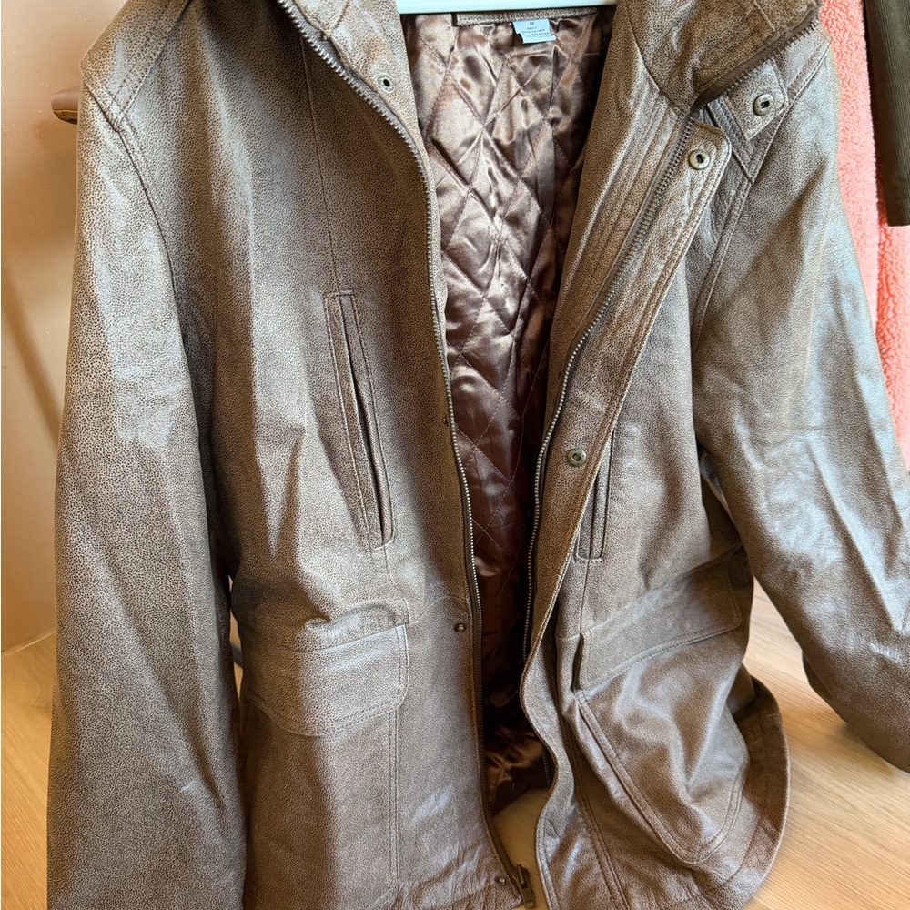Vintage 100% leather, Wallance H Men's Brown Leather Jacket